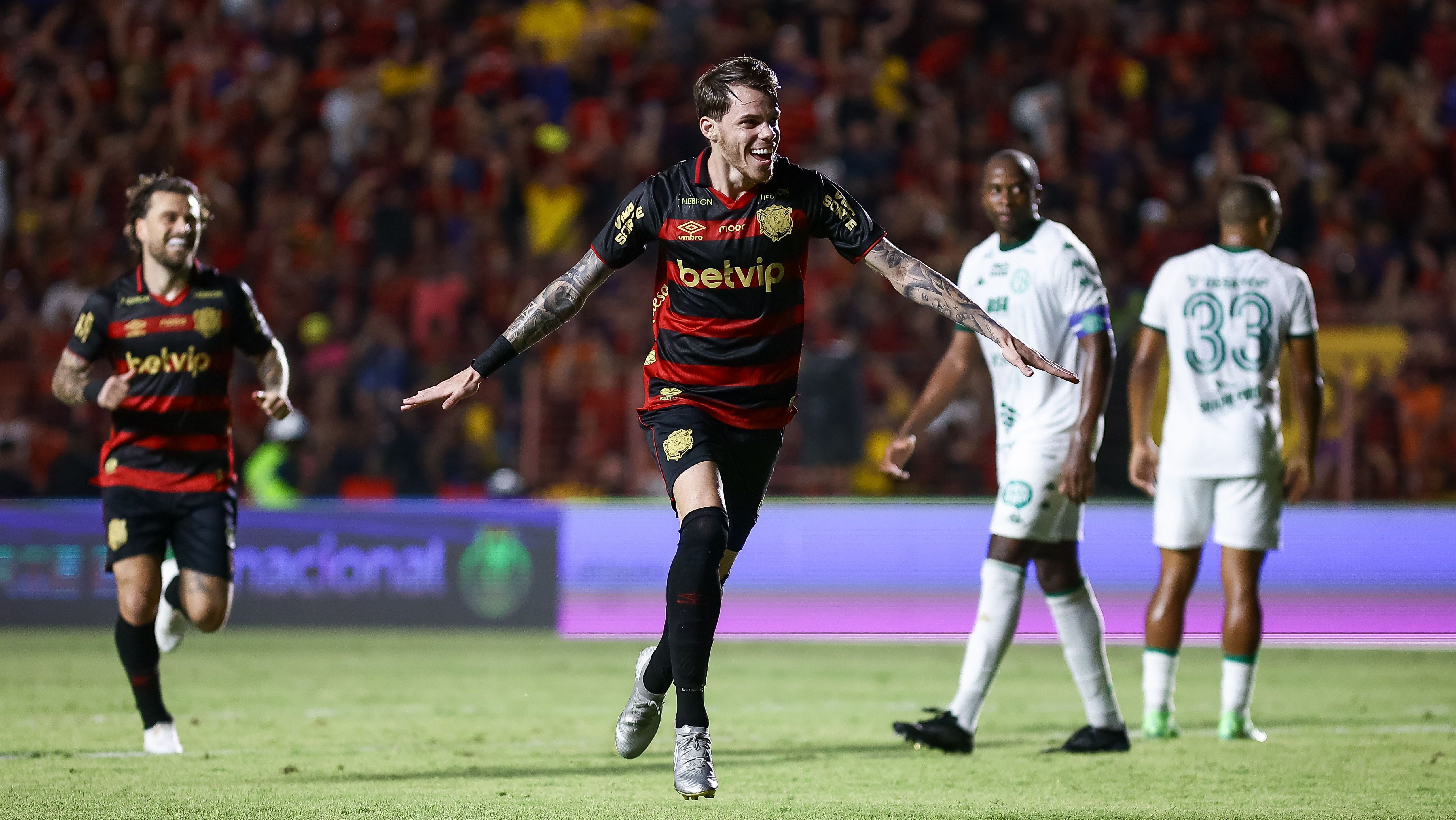 Jogo entre Sport e Guarani na Série B do Campeonato Brasileiro