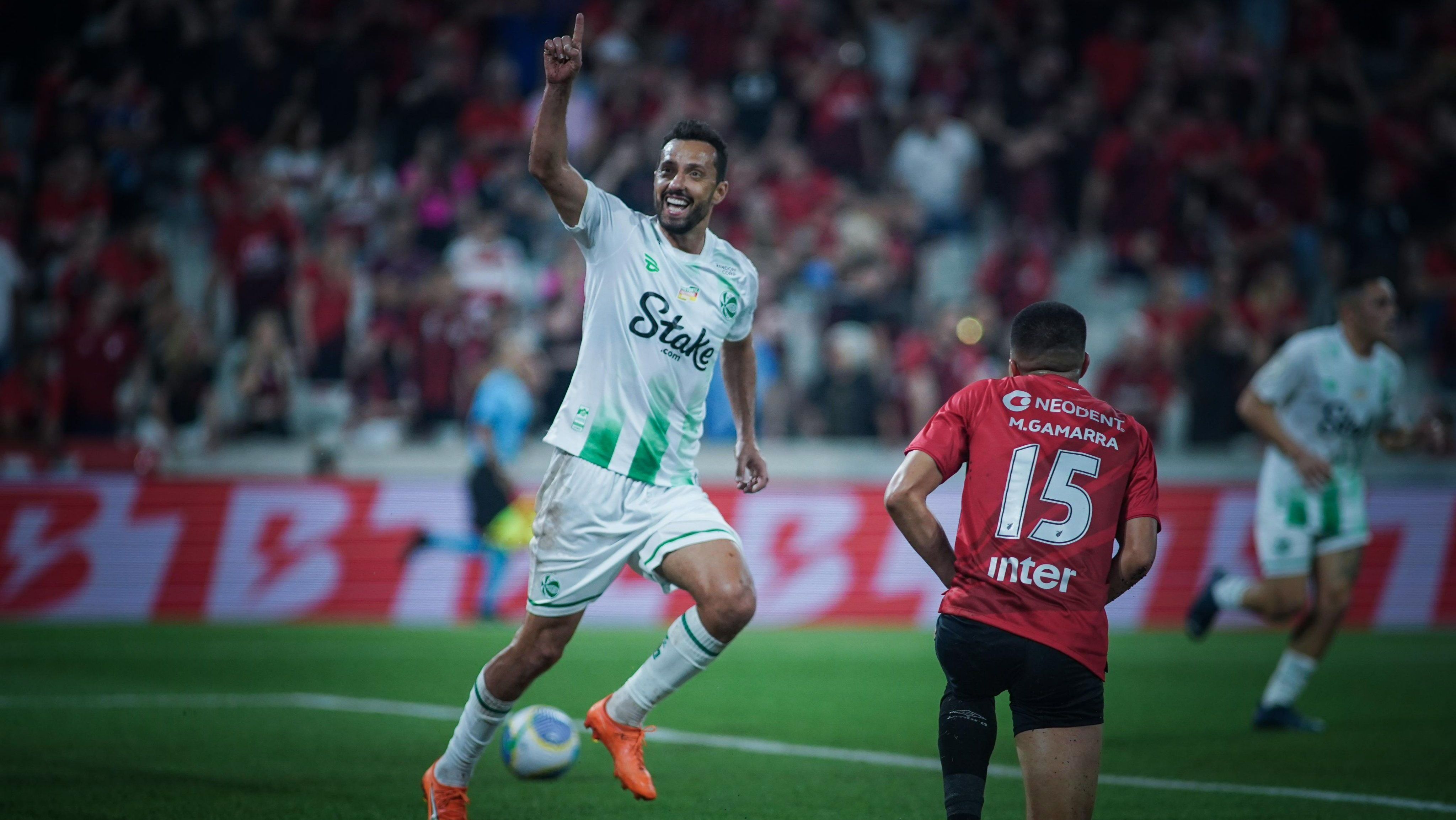 Nenê durante o jogo Juventude e Palmeiras.